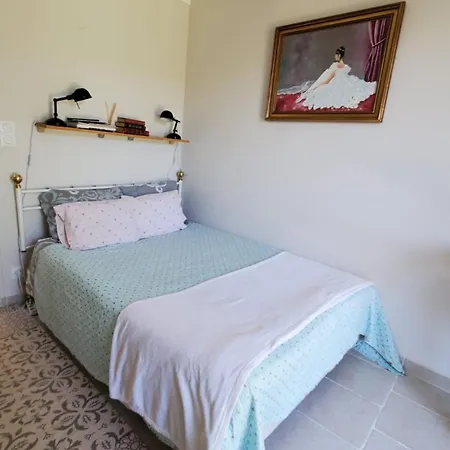 La Petite Maison